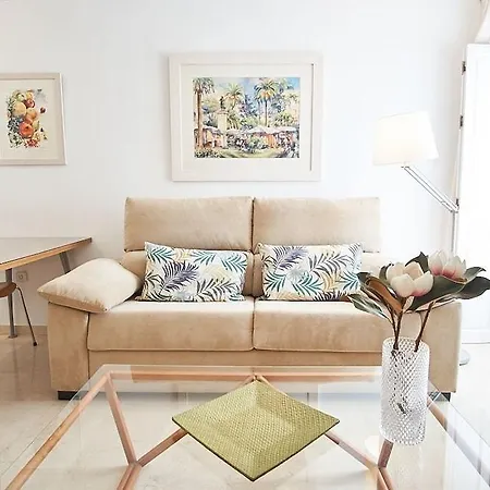 Confortable Apto. Junto A La Catedral Apartamento